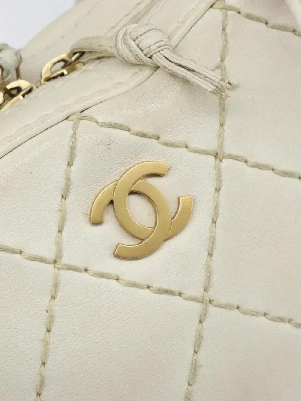CHANEL Wild Stitch Hand Bag Leather White Gold CC Auth BA6858